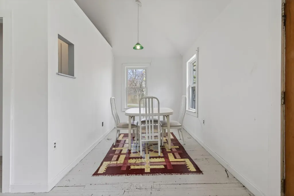 111 Old Schoolhouse Road Georgetown ME 04548