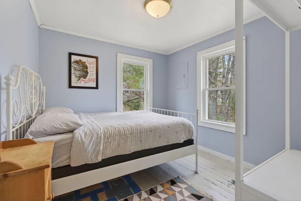 111 Old Schoolhouse Road Georgetown ME 04548
