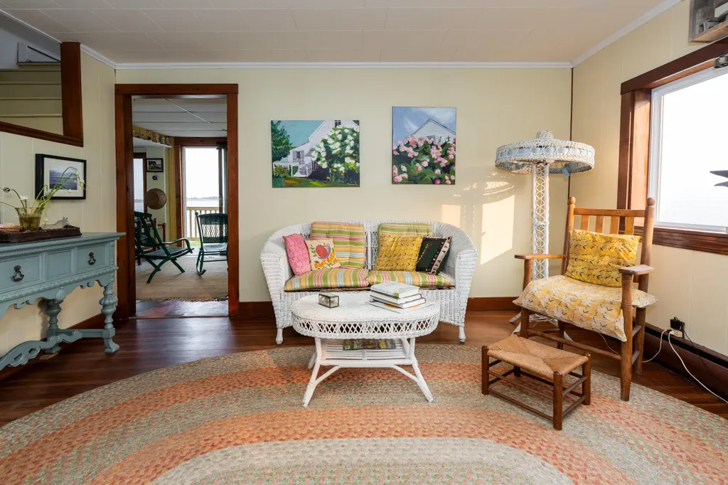 10 Griffin Lane Portland ME 04019
