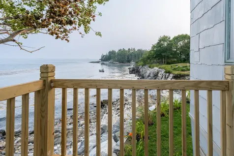 10 Griffin Lane Portland ME 04019