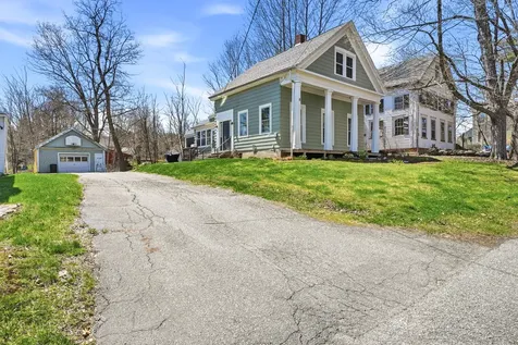 8 Baker Street Richmond ME 04357