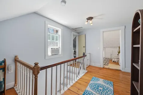 8 Baker Street Richmond ME 04357