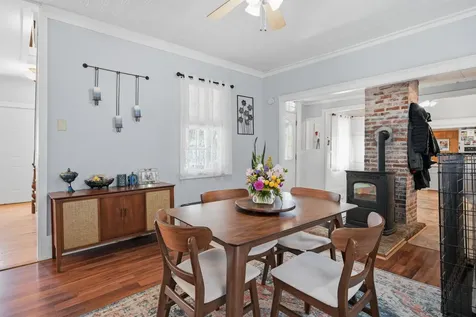 8 Baker Street Richmond ME 04357