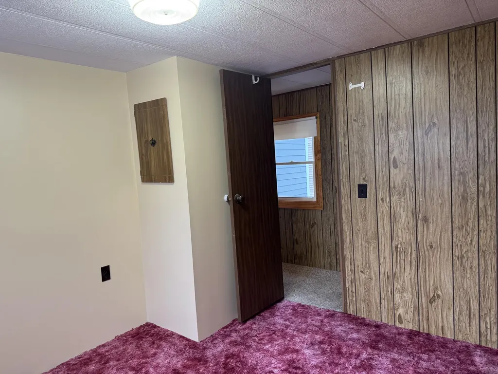 16 Pine Street Dexter ME 04930