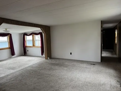 16 Pine Street Dexter ME 04930