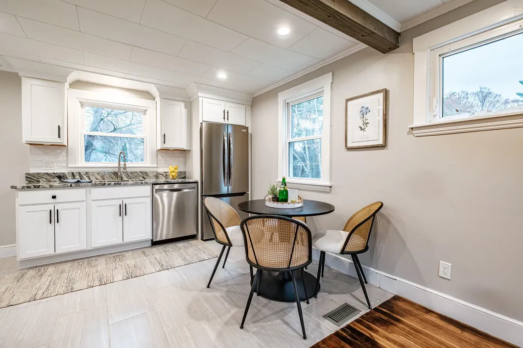 6 Prince Street Cumberland ME 04021