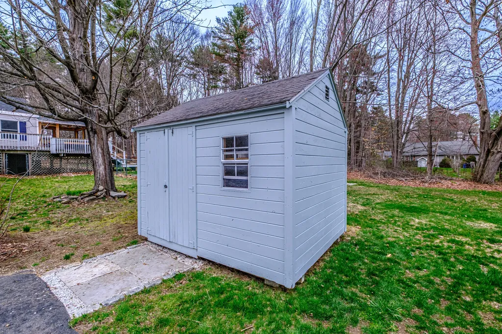 6 Prince Street Cumberland ME 04021