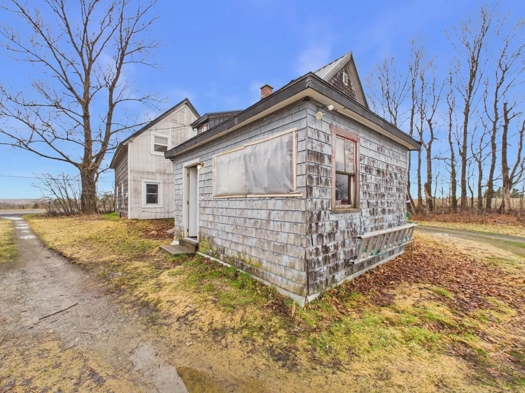 871 Madawaska Road Caribou ME 04736