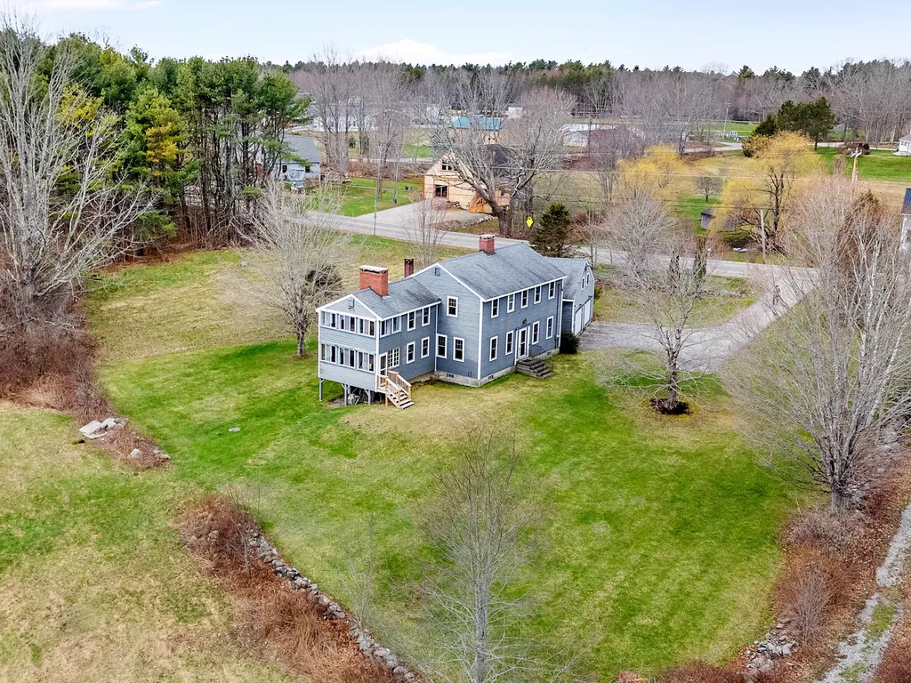 445 Manktown Road Waldoboro ME 04572