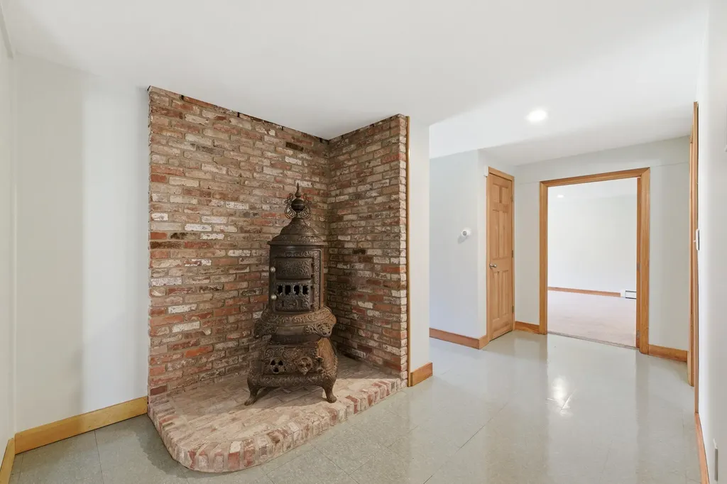 20 Fairfield Hill Road Kennebunkport ME 04046