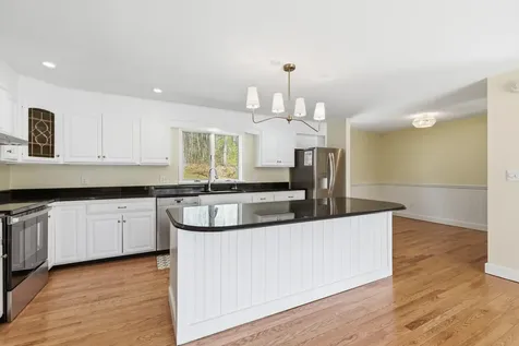 20 Fairfield Hill Road Kennebunkport ME 04046