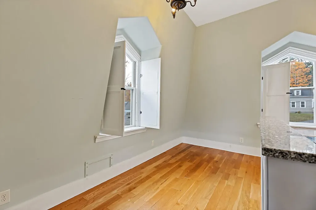 15 Middle Street Hallowell ME 04347