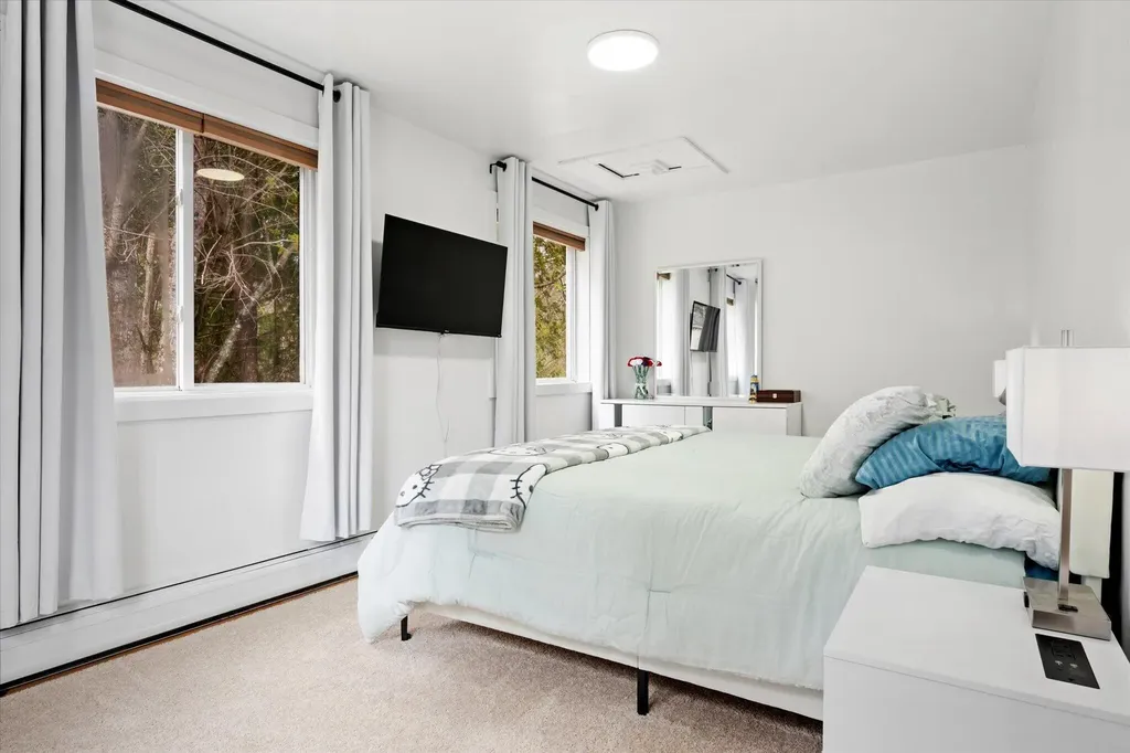 3 3js Way Swanville ME 04915