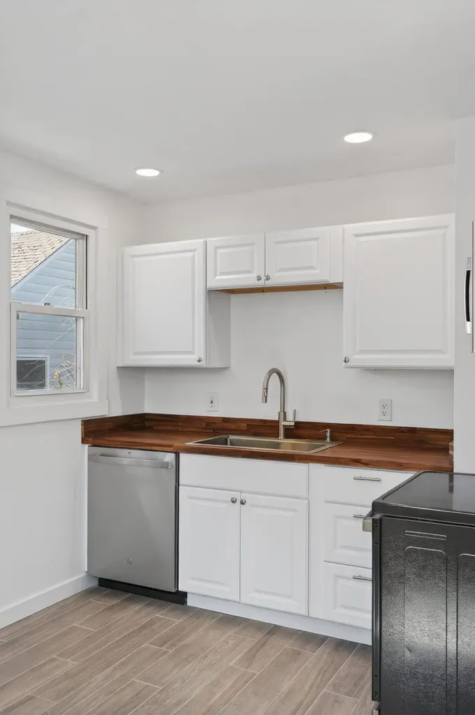 711 Highland Avenue South Portland ME 04106
