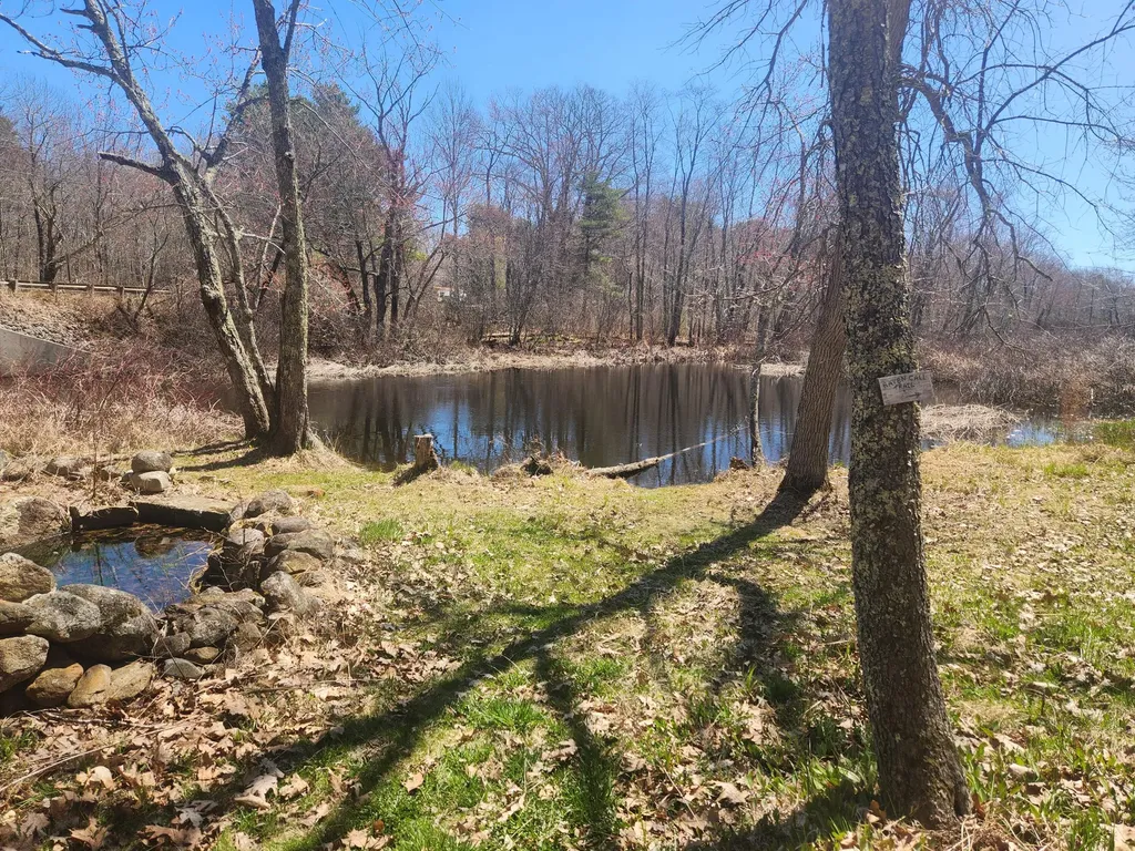 1257 N Pond Road Warren ME 04864