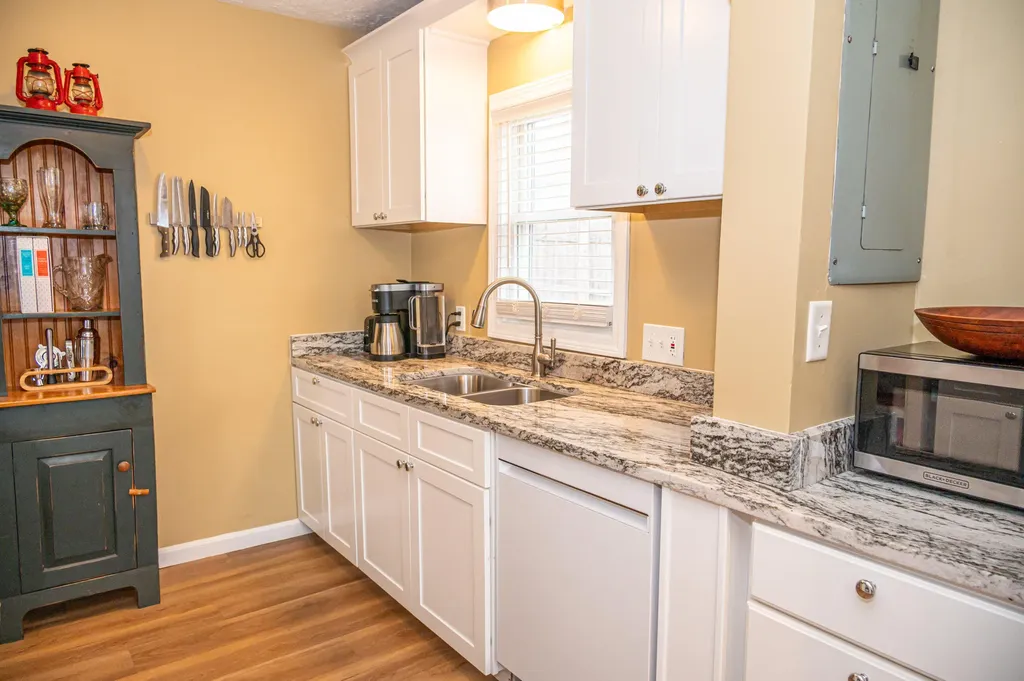 28 Cookman Avenue Old Orchard Beach ME 04064