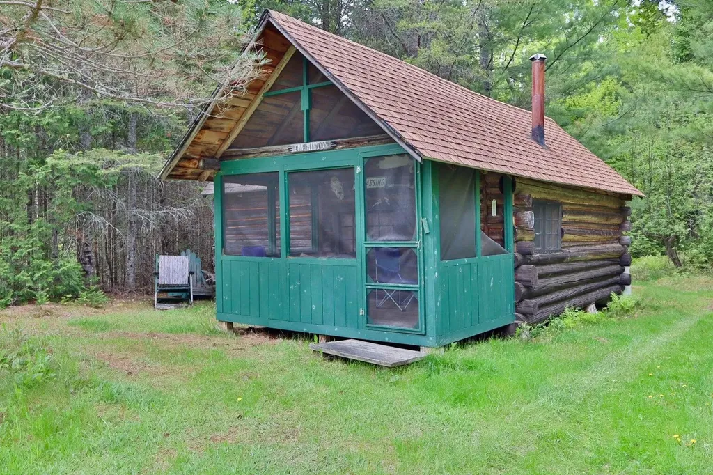 5.2 Lobster Lake Lobster Twp ME 04441