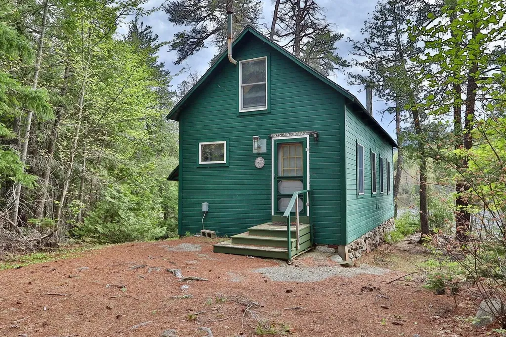 5.2 Lobster Lake Lobster Twp ME 04441