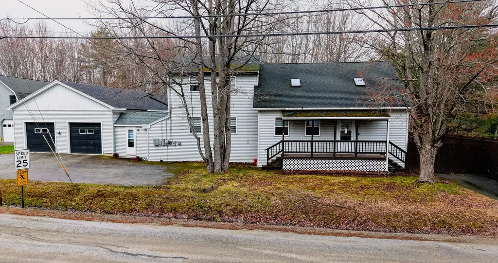 5 Carter Woods Bradley ME 04411