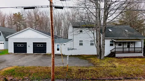 5 Carter Woods Bradley ME 04411