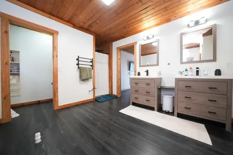 5 Carter Woods Bradley ME 04411