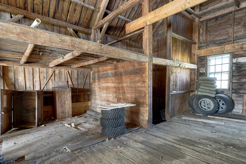 255 Raymond Hill Road Raymond ME 04071