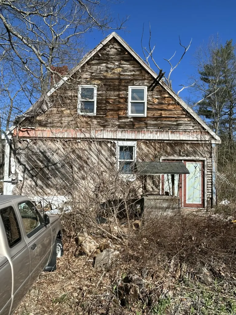 9 Greenleaf Parsons Road York ME 03902