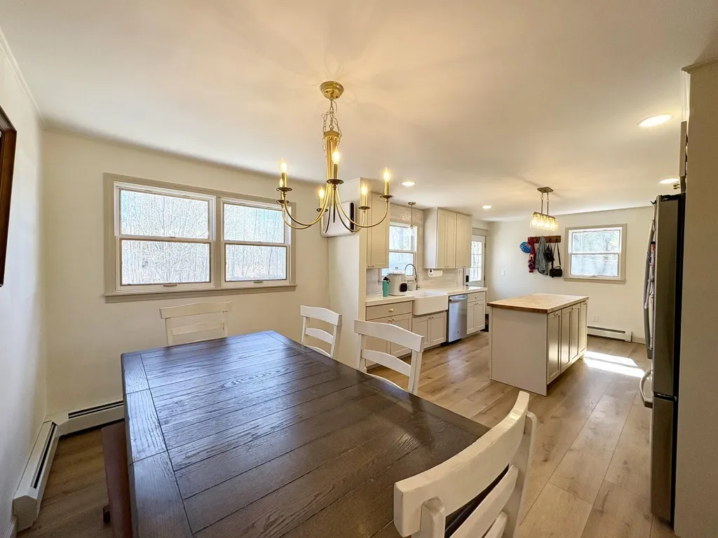 3 Mountainview Drive Lincoln ME 04457