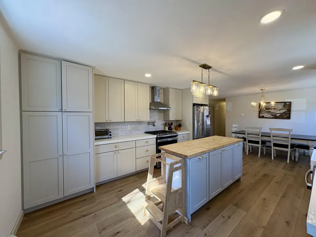 3 Mountainview Drive Lincoln ME 04457