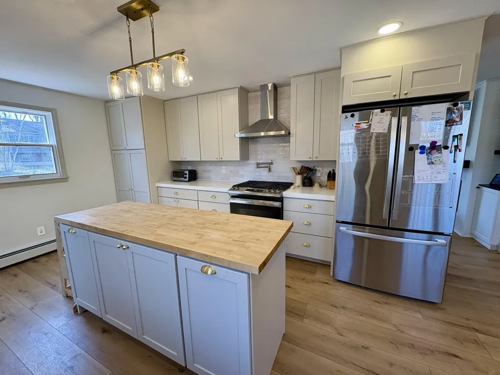 3 Mountainview Drive Lincoln ME 04457