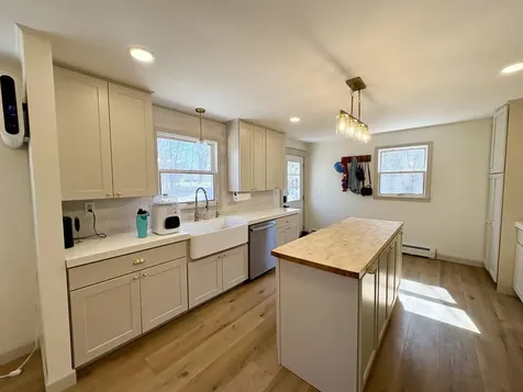 3 Mountainview Drive Lincoln ME 04457