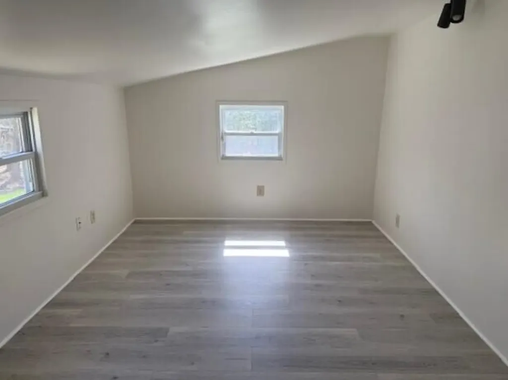 208 Belgrade Road Oakland ME 04963
