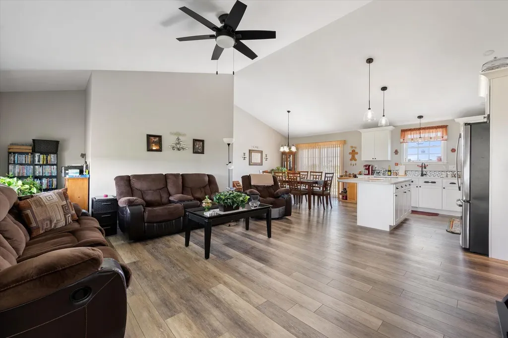 879 Blackstream Road Hermon ME 04401