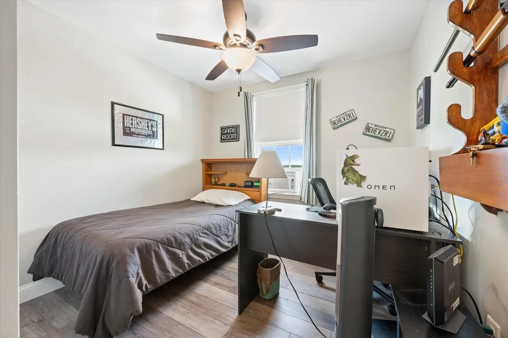 879 Blackstream Road Hermon ME 04401