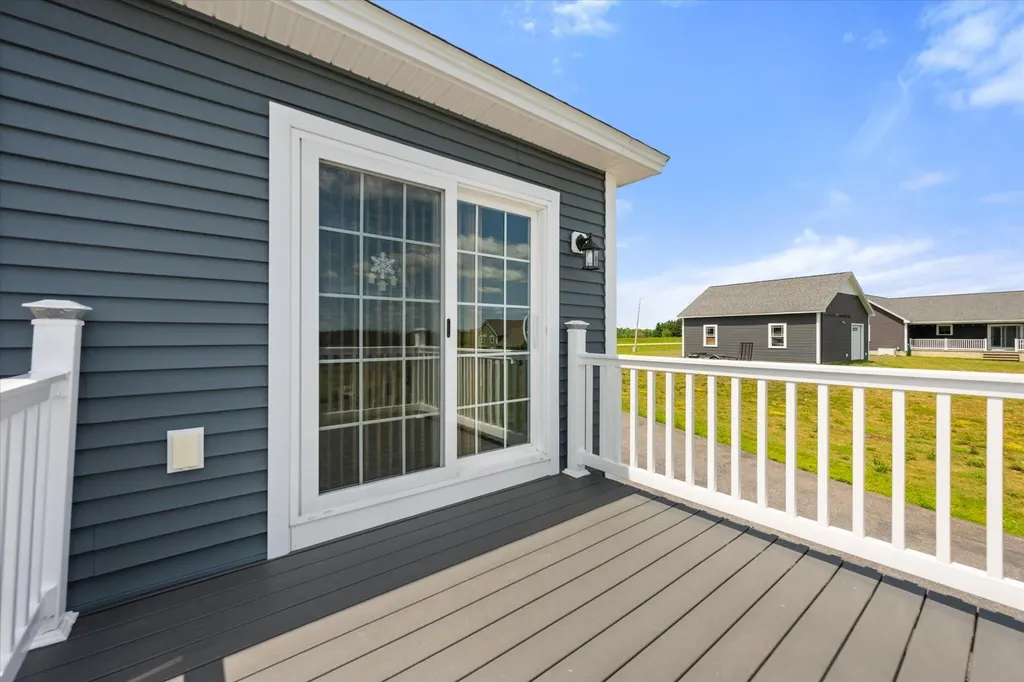 879 Blackstream Road Hermon ME 04401