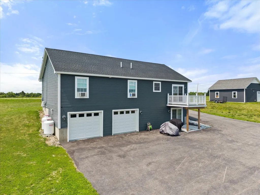 879 Blackstream Road Hermon ME 04401
