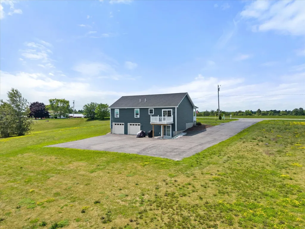 879 Blackstream Road Hermon ME 04401