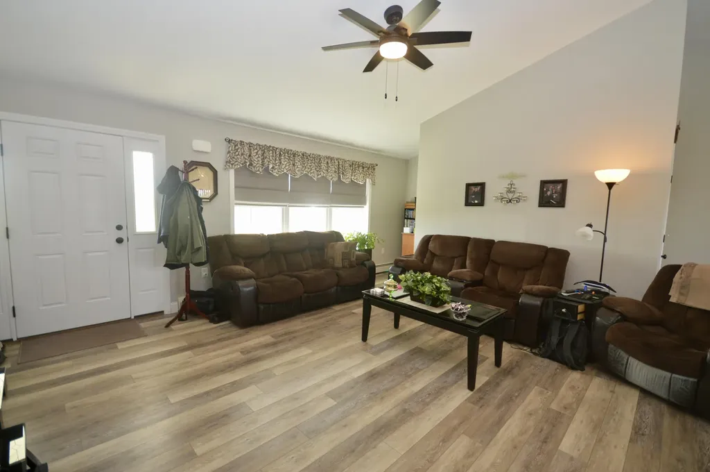 879 Blackstream Road Hermon ME 04401