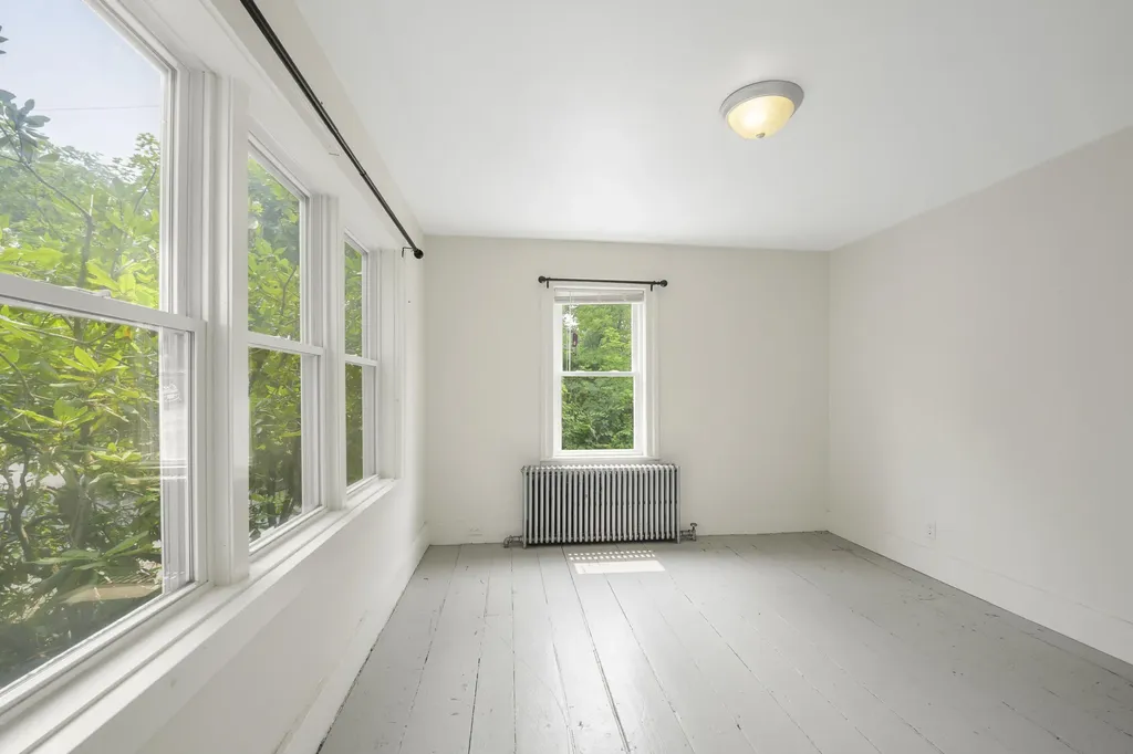 9 Pleasant Street Bath ME 04530