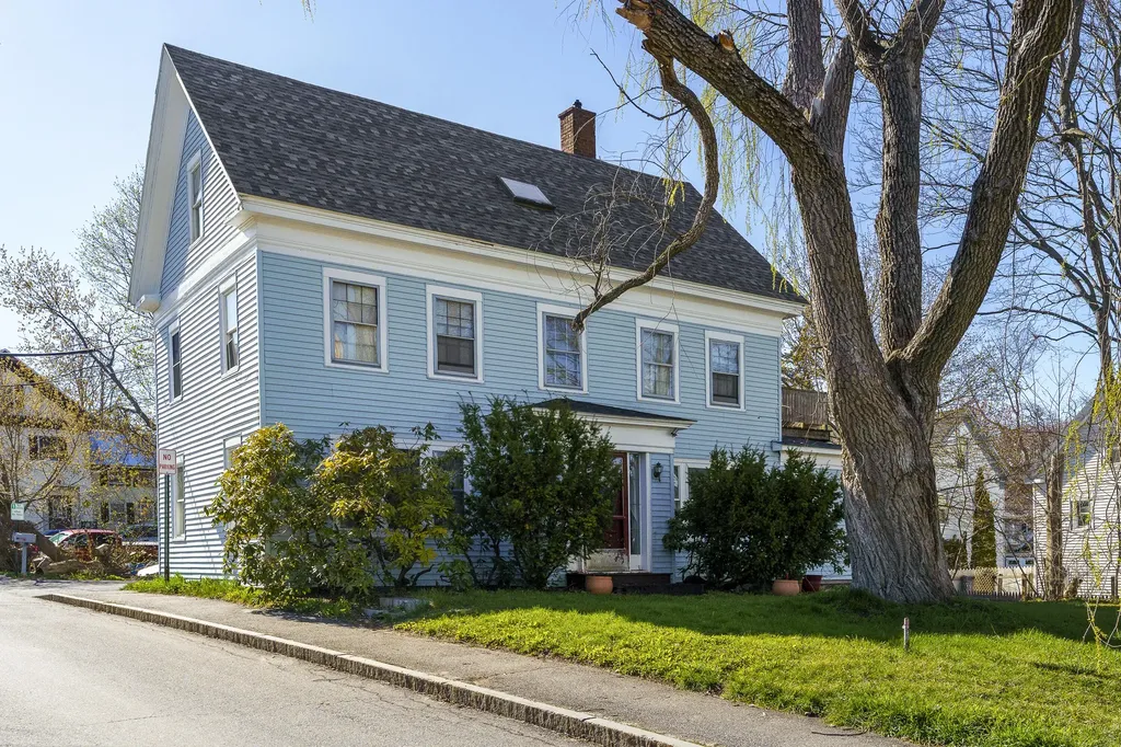 9 Pleasant Street Bath ME 04530