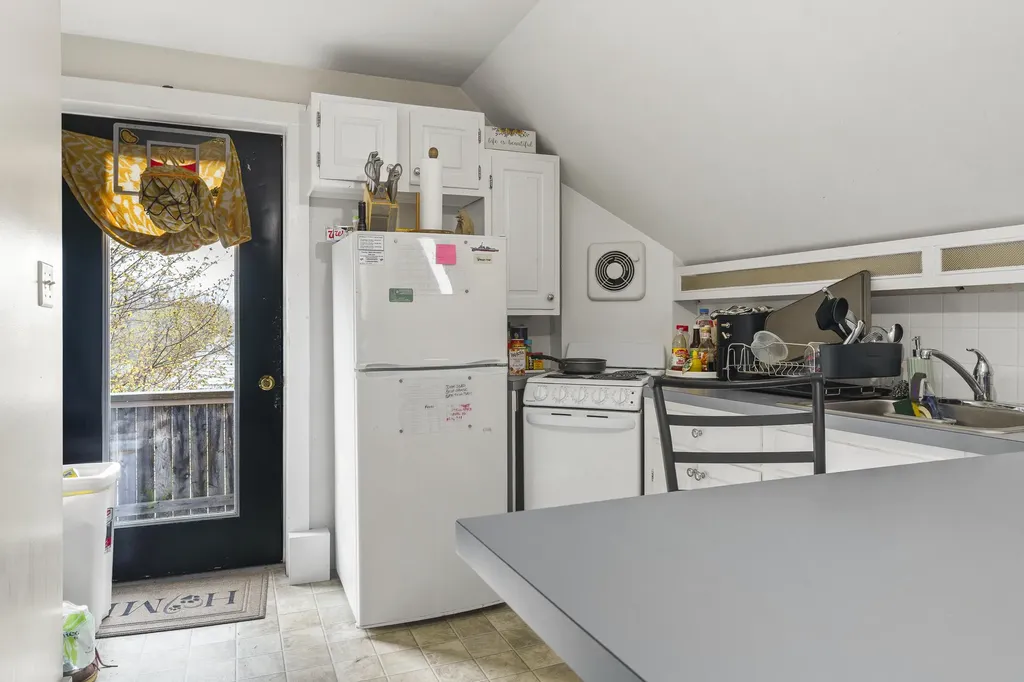9 Pleasant Street Bath ME 04530