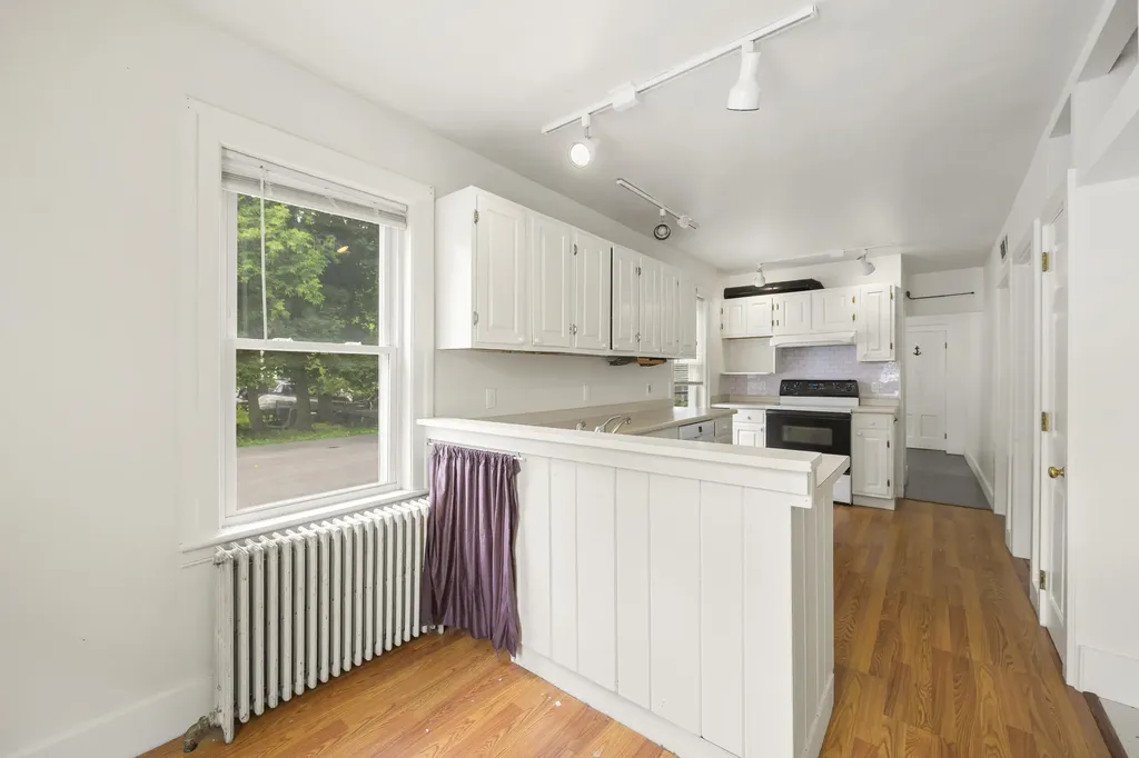 9 Pleasant Street Bath ME 04530