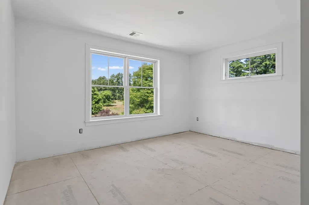 47 Fairway Drive Naples ME 04055