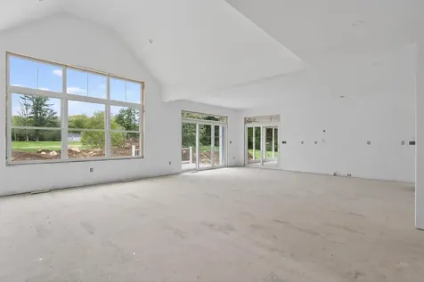 47 Fairway Drive Naples ME 04055