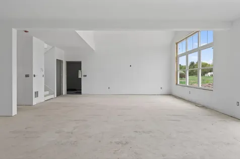 47 Fairway Drive Naples ME 04055