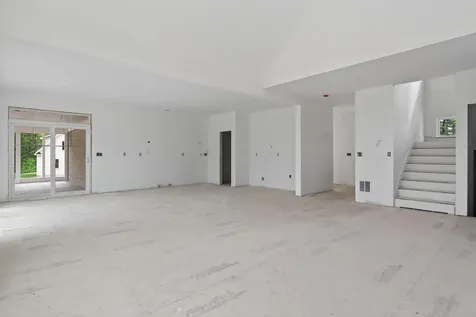 47 Fairway Drive Naples ME 04055