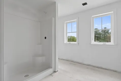 47 Fairway Drive Naples ME 04055