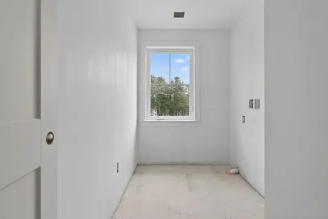 47 Fairway Drive Naples ME 04055