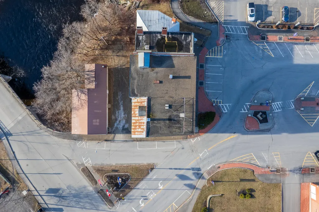 4 Market Square Houlton ME 04730
