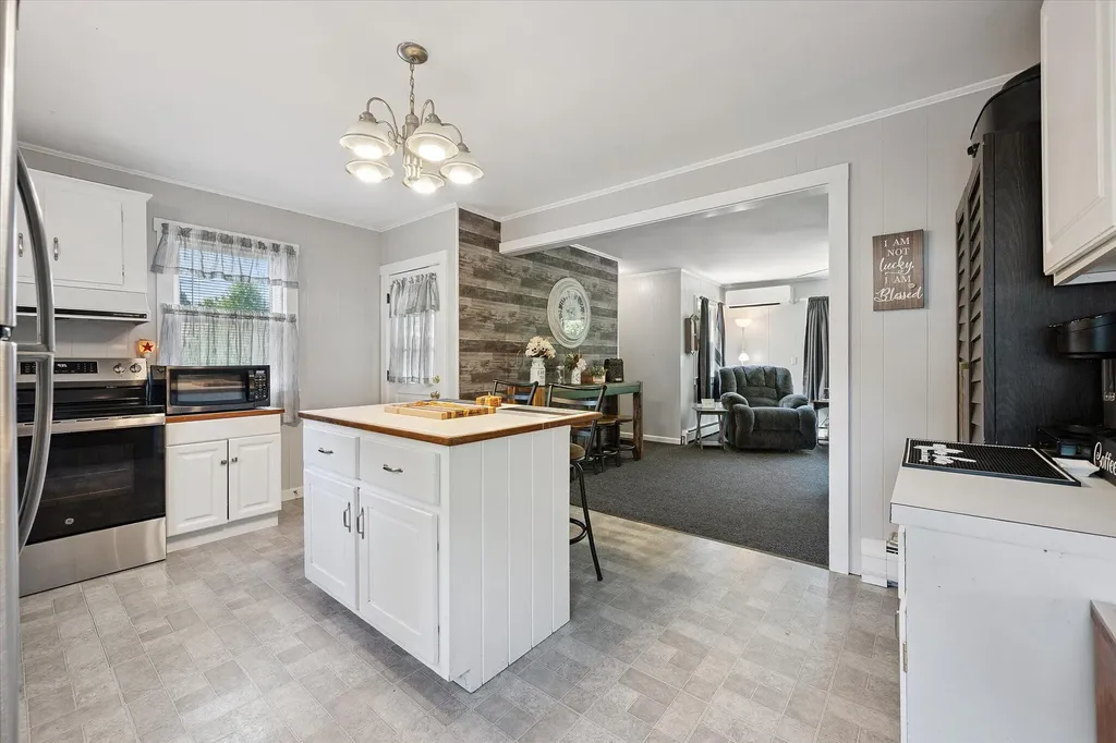 76 Taunton Drive Sullivan ME 04664